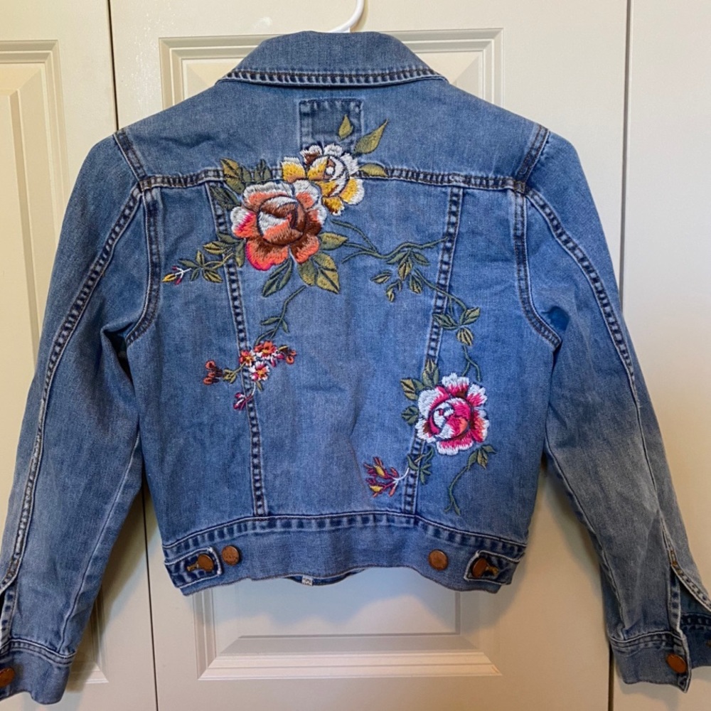 Embroidered jean jacket for girls! 💞